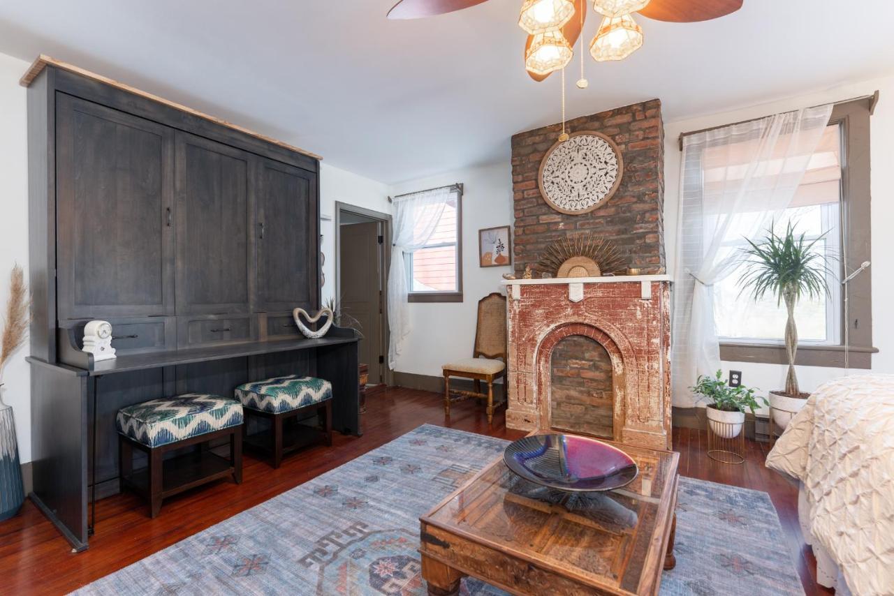 Saratoga Farmstead Couette-café 3*