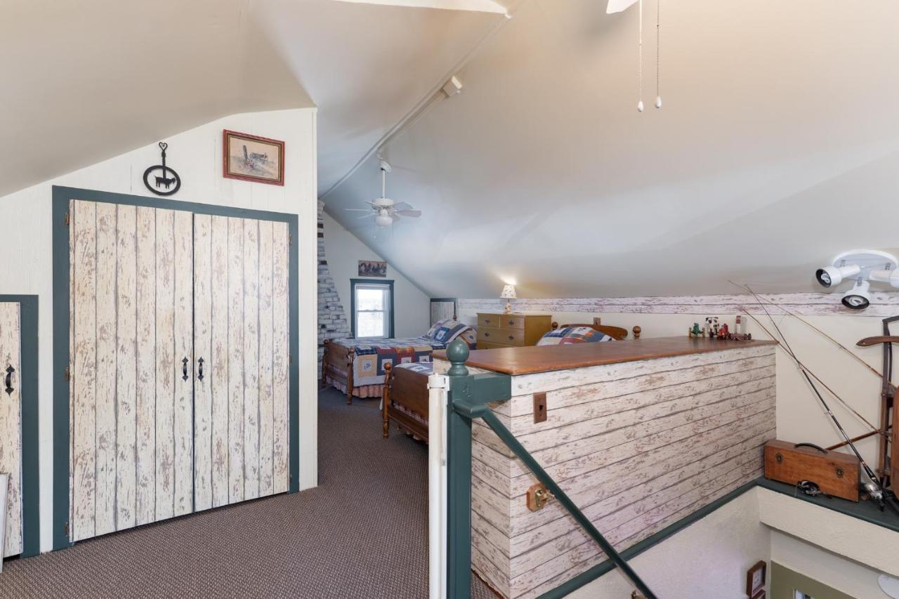 Saratoga Farmstead Couette-café